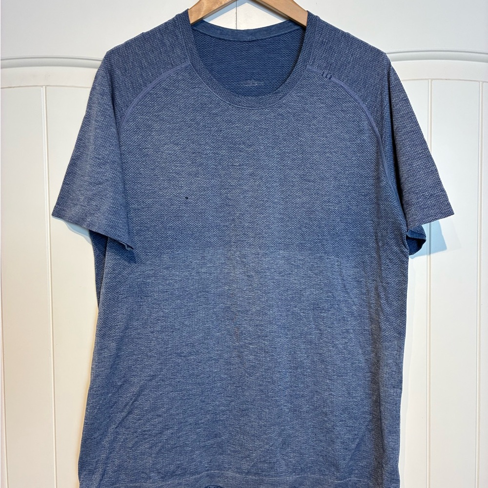 lululemon athletica Men's Heathered Navy Crew Neck Short Sleeve Tee Size Large